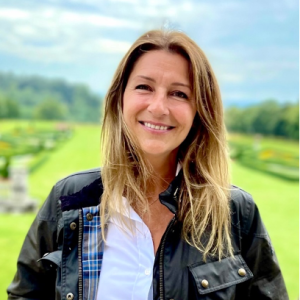 Sandra Schmool